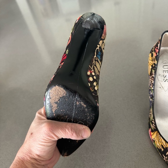 Guess Floral Animal Polka Dot Heels - Picture 6 of 6